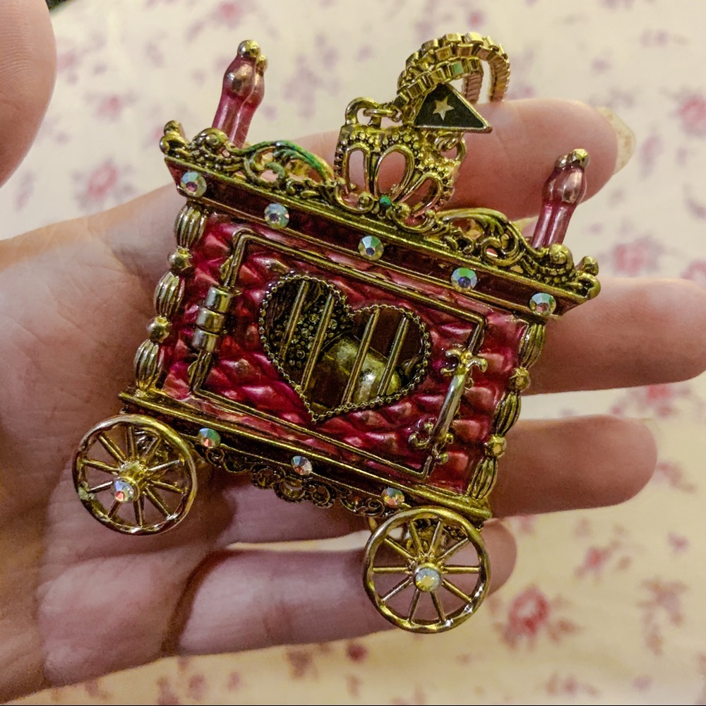 NWOT Betsey Johnson Circus Lion in Cage necklace